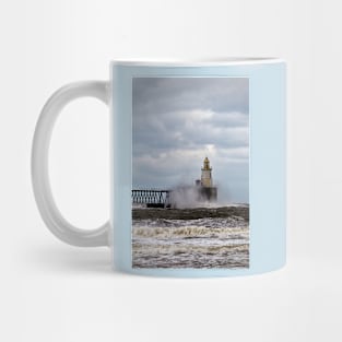 Crashing waves Mug